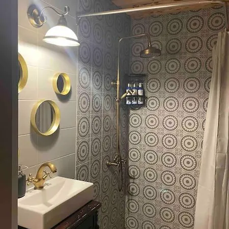 Apartment Very Lovely Old Down Place Close To Castle