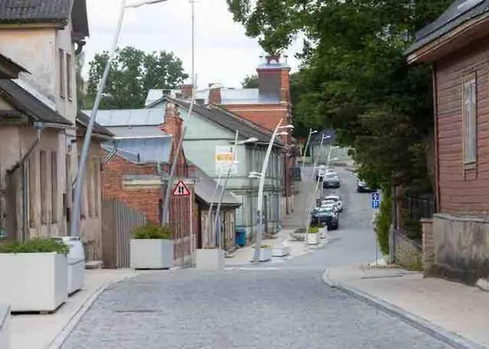 Very Lovely Old Down Place Close To Castle Apartment *